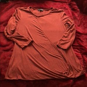 Quarter sleeve shirt